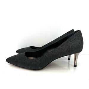 NWOT Banana Republic women’s shimmering heeled pumps shoes.